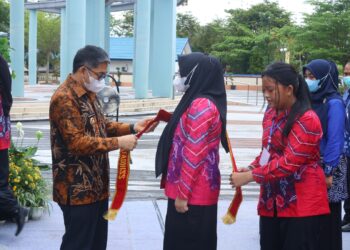 Wabup HSS Mengukuhkan Alat Kelengkapan Forum Anak Daerah Rakat Mufakat Masa Bakti 2022- 2024 Sekaligus Membuka Jambore Forum Anak Kabupaten HSS Tahun 2022