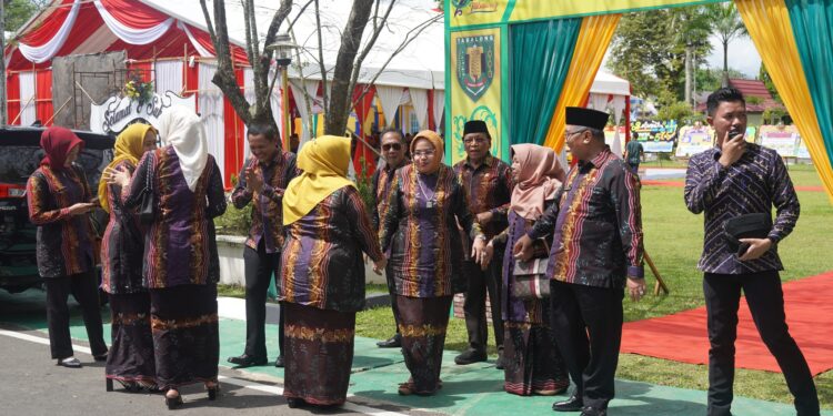 Bupati HSS Hadiri Hari Jadi Kabupaten Tabalong