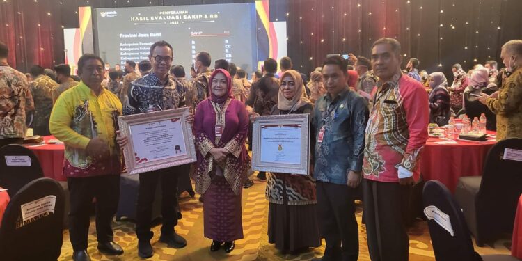 BUKAN HANYA PERTAHANKAN PREDIKAT SAKIP A, PEMKAB HSS JUGA BERHASIL TINGKATKAN PREDIKAT RB SERTA RAIH PENGHARGAAN ZONA INTEGRITAS MENUJU WBK TAHUNAN 2022