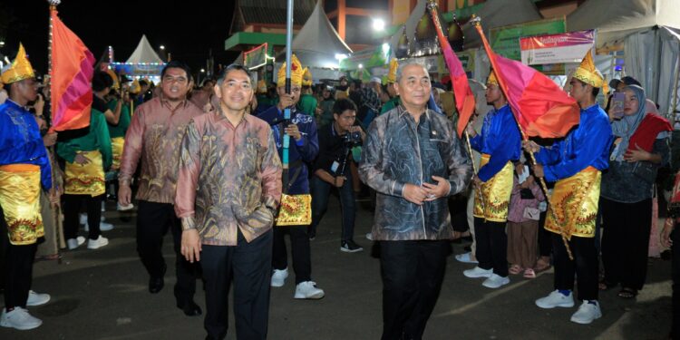 RIBUAN WARGA PADATI MALAM PEMBUKAAN HSS EXPO 2022