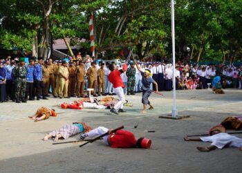 PEMKAB HSS GELAR UPACARA PERINGATAN PERANG KEMERDEKAAN 2 JANUARI 1949 YANG KE-74