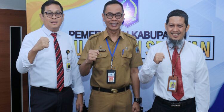 SEKDA KAB. HSS TERIMA KUNJUNGAN DARI KEPALA KPP PRATAMA BARABAI