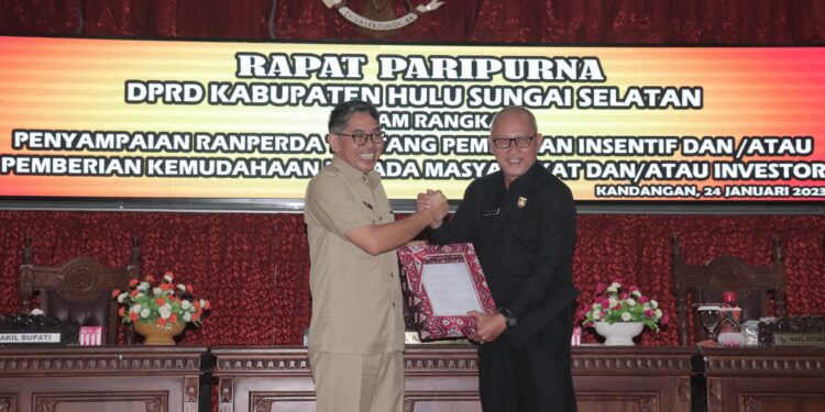 UNTUK KEMUDAHAN INVESTASI DI HSS, PEMKAB AJUKAN RAPERDA KE DPRD