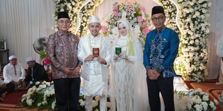 BUPATI HADIRI PERNIKAHAN PUTRI DARI BAPAK H. MULIADI, S.Sos, M.AP