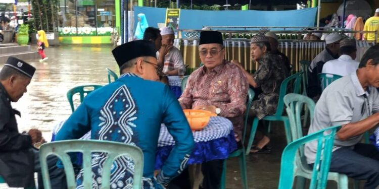 BUPATI HSS HADIRI SAFRAH AMAL DI MESJID AL ABRAR DAN LANGGAR NURUL IMAN