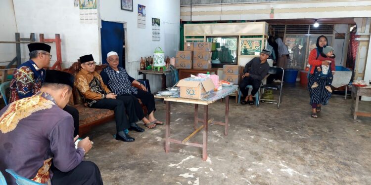 WABUP HSS BERTAKZIAH KE RUMAH DUKA HJ. NURSIDAH BINTI HARUN