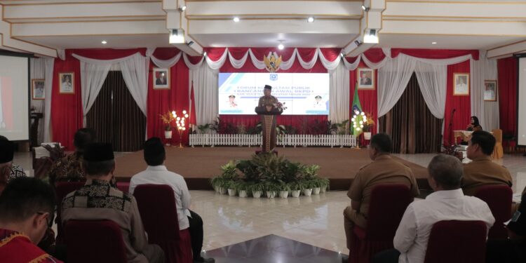 BUPATI HSS MEMBUKA KEGIATAN FORUM KONSULTASI PUBLIK RANCANGAN AWAL RENCANA KERJA PERANGKAT DAERAH TAHUN 2024