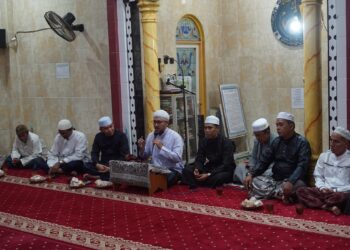 WABUP HSS HADIRI PERINGATAN ISRA MI’RAJ DAN HAUL ABAH GURU SEKUMPUL DI LANGGAR NURUL ISLAM BALUTI