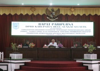 TANGGAPAN EKSEKUTIF ATAS RANPERDA PEMBERIAN INSENTIF/ PEMBERIAN KEMUDAHAN KEPADA MASYARAKAT/ INVESTOR