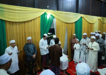 BUPATI DAN WABUP HADIRI PERINGATAN HAUL DATU ABBAS BIN MUFTI ABDUL DJALIL AL BANJARY