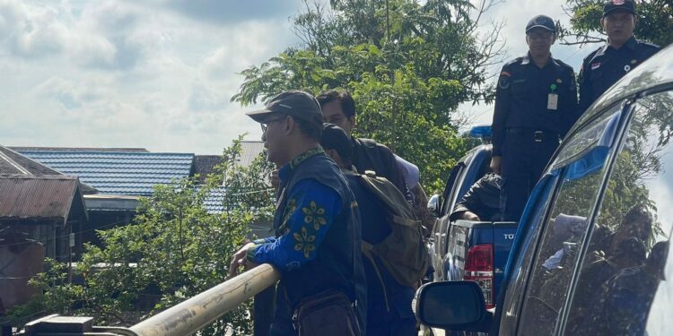 DINAS PERIKANAN KAB. HSS LAKSANAKAN PATROLI PENGAWASAN PERIKANAN DI DANAU BANGKAU