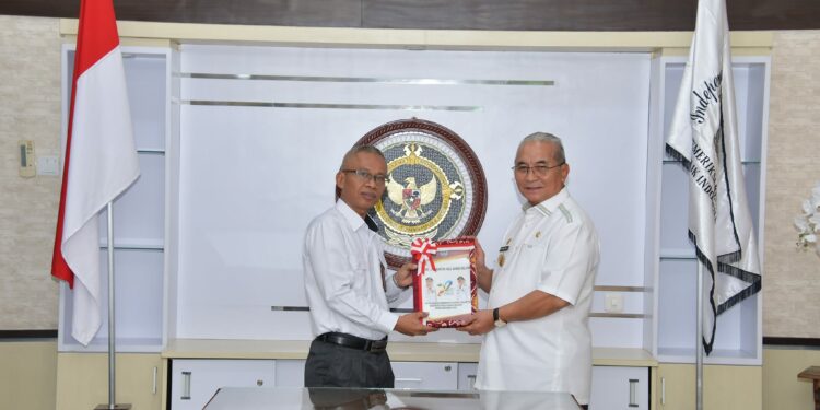 HULU SUNGAI SELATAN KONSISTEN MENJADI KABUPATEN PERTAMA SERAHKAN LKPD