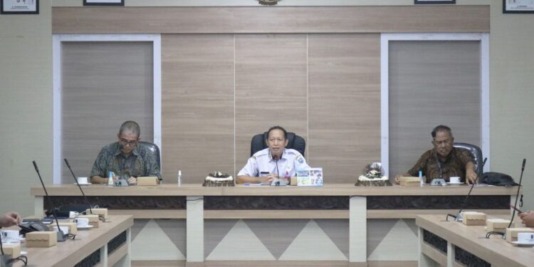 RAPAT PERCEPATAN IMPLEMENTASI SRG KOMODITAS KAYU MANIS