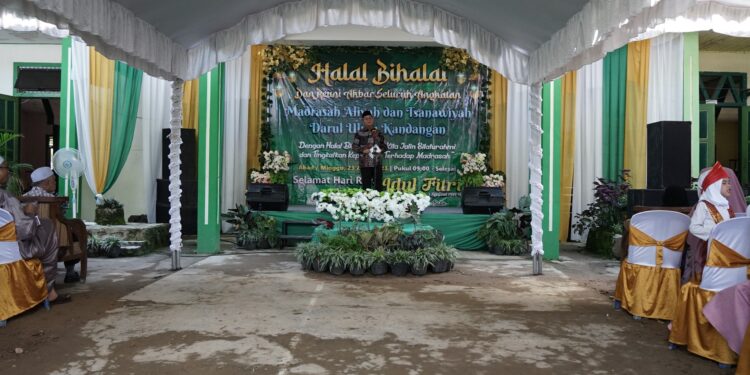 BUPATI HSS HADIRI HALAL BIHALAL MA. DARUL ULUM KANDANGAN