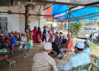 WABUP HSS BERTAKZIAH KE RUMAH DUKA IBU MURHAN BINTI SAHBAN