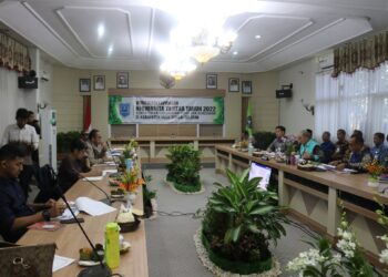 IKUTI PENILAIAN PENGHARGAAN NIRWASITA TANTRA 2022, BUPATI HSS PAPARKAN ISU PRIORITAS LINGKUNGAN KEPADA TIM VERIFIKASI LAPANGAN