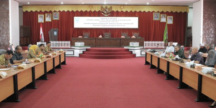 RAKER TINDAK LANJUT AUDIENSI BPD KAB. HSS DENGAN DPRD KAB. HSS TENTANG PERMOHONAN KENAIKAN/PENYESUAIAN TUNJANGAN BPD KAB. HSS