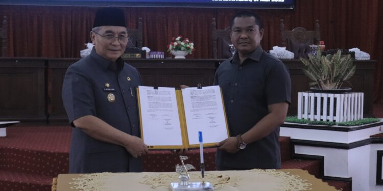 RANPERDA TENTANG PEMBERIAN INSENTIF/PEMBERIAN KEMUDAHAN MASYARAKAT/ INVESTOR DISETUJUI JADI PERDA