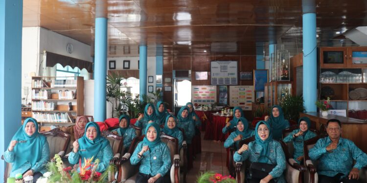 TP PKK KAB HSS IKUTI LOMBA TERTIB ADMINISTRASI TINGKAT PROVINSI TAHUN 2023