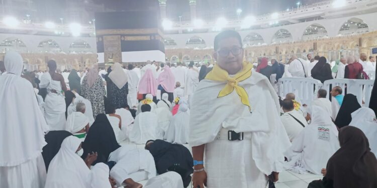 JEMAAH HAJI KLOTER BDJ 10 ASAL KABUPATEN HULU SUNGAI SELATAN (KAB. HSS) DAN BARITO KUALA SELESAI MELAKSAKAN UMRAH WAJIB.