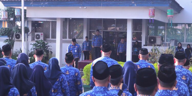 SAAT APEL HARI KESADARAN NASIONAL, BUPATI INGATKAN ASN SEBAGAI PELAYAN BAGI MASYARAKAT