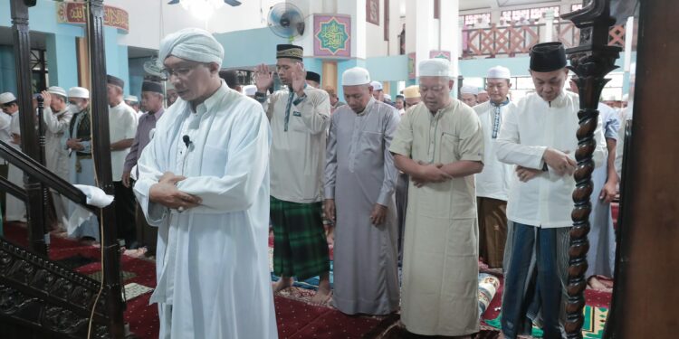 SEKDA KAB. HSS IKUTI SHOLAT IED ADHA 1444 HIJRIYAH DI MASJID QOBA AMAWANG KANAN KANDANGAN