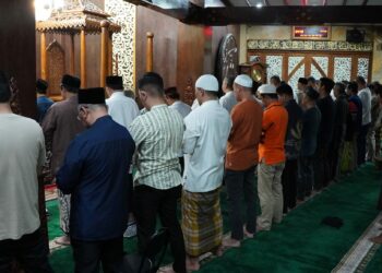BUPATI HSS SHOLAT SUBUH BERJAMAAH DI KOTA YOGYAKARTA