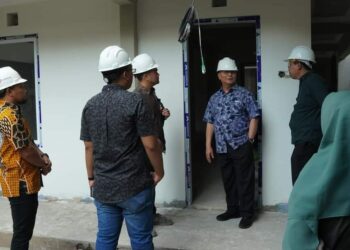 BUPATI TINJAU ASRAMA MAHASISWA HSS AMUK HANTARUKUNG DI YOGYAKARTA