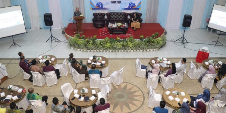 BUPATI HSS HARAP SELURUH OPD SALING TERINTEGRASI PADA BIMTEK SMART CITY