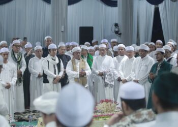 WAKIL BUPATI HSS HADIRI PUNCAK PERINGATAN HAUL KE-2 ABAH GURU KAPUH