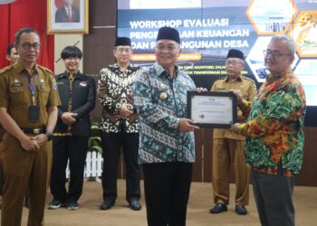 KAB. HSS JADI TUAN RUMAH WORKSHOP EVALUASI PENGELOLAAN KEUANGAN DAN PEMBANGUNAN DESA KALSEL