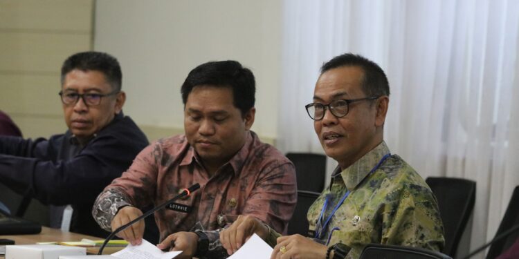 SEKDA HSS PIMPIN RAPAT PERSIAPAN PELAKSANAAN RANGKAIAN KEGIATAN SAMBUT HUT RI KE-78