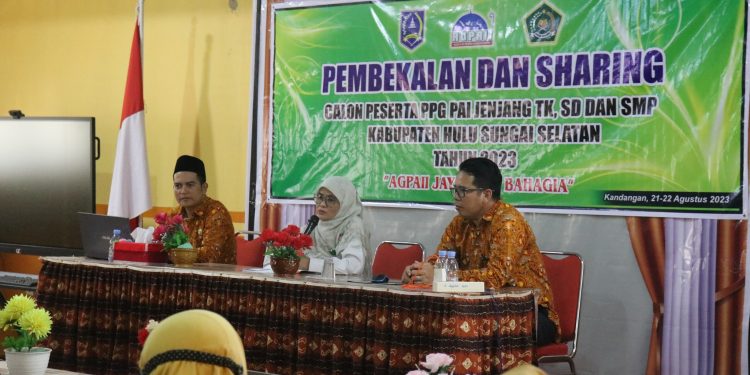 TERUS TINGKATKAN KUALITAS GURU PENDIDIKAN AGAMA ISLAM, DPD AGPAII KAB. HSS GELAR PEMBEKALAN