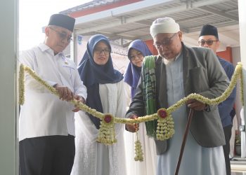 TERUS TINGKATKAN PELAYANAN KEPADA MASYARAKAT, BUPATI HSS RESMIKAN MUSHOLLA DARUL FIKRY DI RUMAH SAKIT DAHA SEJAHTERA