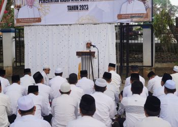 SIKAPI KEMARAU PANJANG, PEMKAB HSS LAKSANAKAN SHALAT ISTISQA