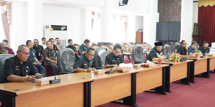 BUPATI HSS RAPAT KERJA BERSAMA DPRD HSS