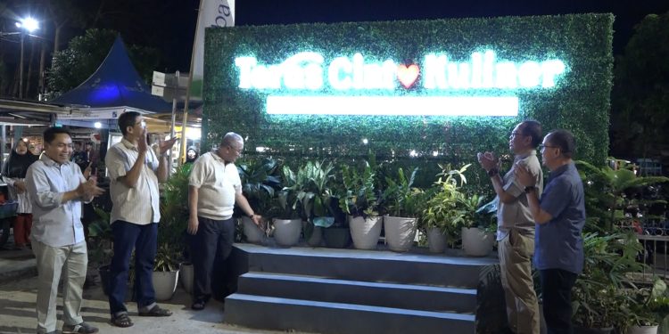 KAMPUNG KULINER HSS SEMAKIN MARAK DENGAN ADANYA SPOT FOTO TERAS CINTA KULINER