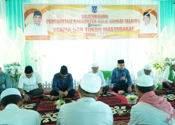 BUPATI HSS H. ACHMAD FIKY SILATURAHMI DENGAN PARA ALIM ULAMA, TOKOH MASYARAKAT 3 DAHA DAN RESMIKAN AULA PONPES DARUL AMIEN