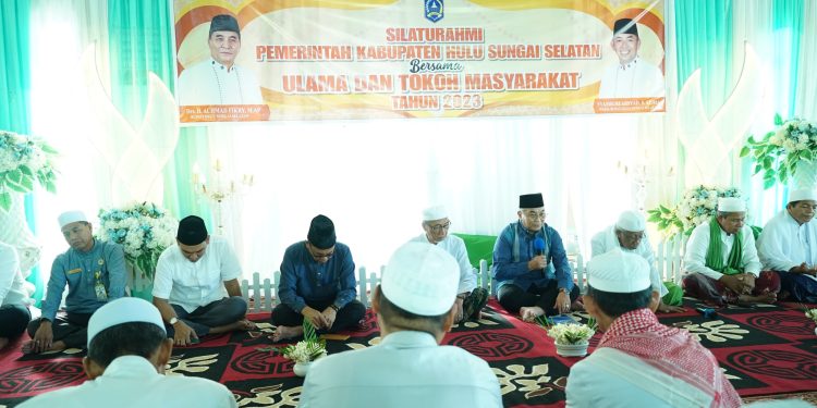 BUPATI HSS H. ACHMAD FIKY SILATURAHMI DENGAN PARA ALIM ULAMA, TOKOH MASYARAKAT 3 DAHA DAN RESMIKAN AULA PONPES DARUL AMIEN