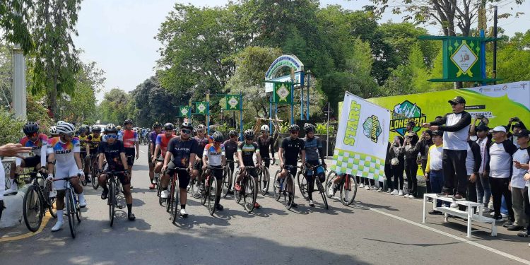 PJ BUPATI HSS LEPAS PESERTA TOUR DE LOKSADO