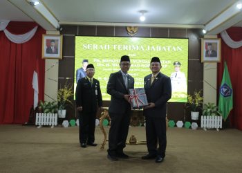 SERAH TERIMA JABATAN PLH BUPATI KEPADA PJ BUPATI HSS