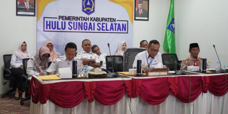 SEKDA KAB. HSS IKUTI RAKOR TINDAK LANJUT EVALUASI SPI