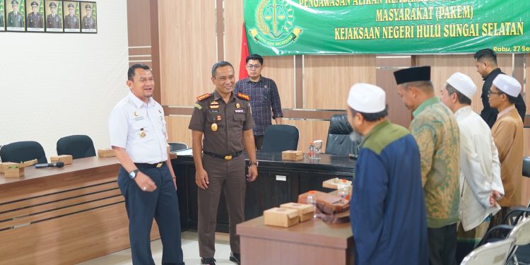 TINGKATKAN SINERGI DAN PERERAT SILATURAHMI, PJ. BUPATI HSS KUNJUNGI KEJARI HSS