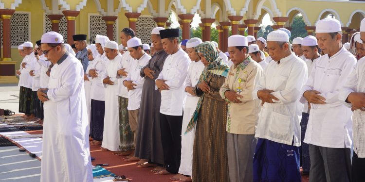 SHOLAT ISTISQO, MEMOHON HUJAN UNTUK KESEJAHTERAAN