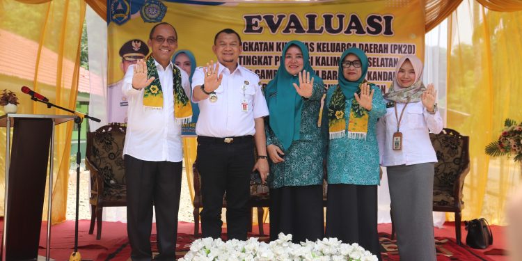 DESA GAMBAH DALAM IKUTI PENILAIAN PK2D TINGKAT PROVINSI KALSEL