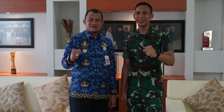 PERERAT KERJASAMA DAN SINERGITAS, PJ BUPATI HSS TERIMA SILATURAHMI DANDIM 1003