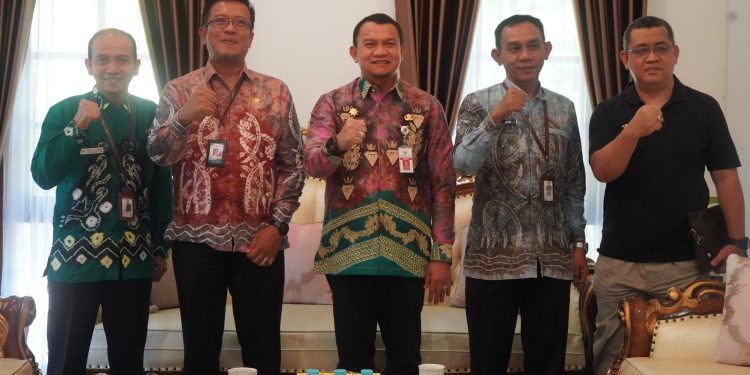 PJ. BUPATI HSS TERIMA AUDIENSI DARI BPS PROV. KALSEL