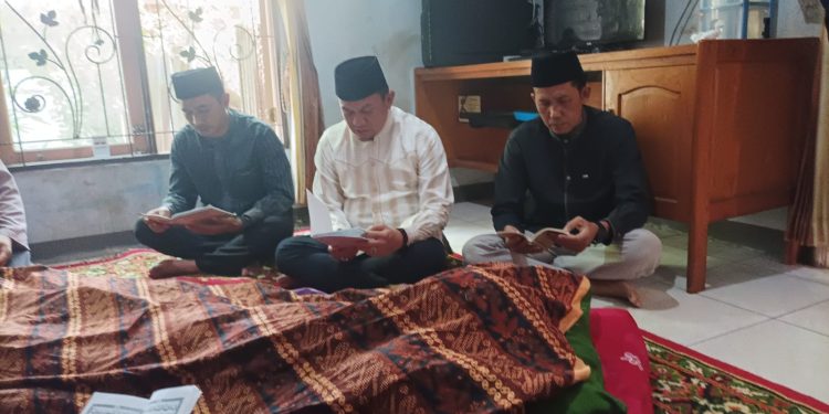 PJ BUPATI HSS BERTAKZIAH KE RUMAH DUKA KHARISYA BIN SYAMSI ISKANDAR
