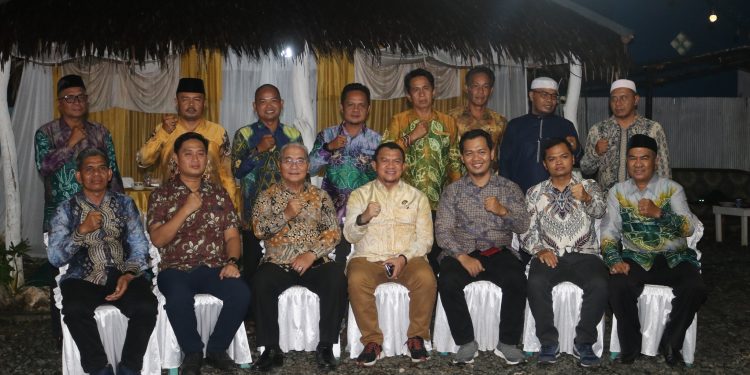 PENJABAT BUPATI BERHASIL CAIRKAN SUASANA SILATURRAHMI PARA KEPALA DESA SE-HSS