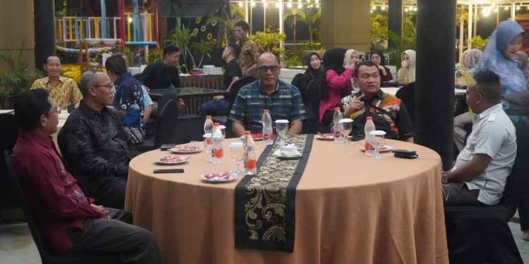 PJ BUPATI HSS APRESIASI FRONT OFFICE MALL PELAYANAN PUBLIC HSS